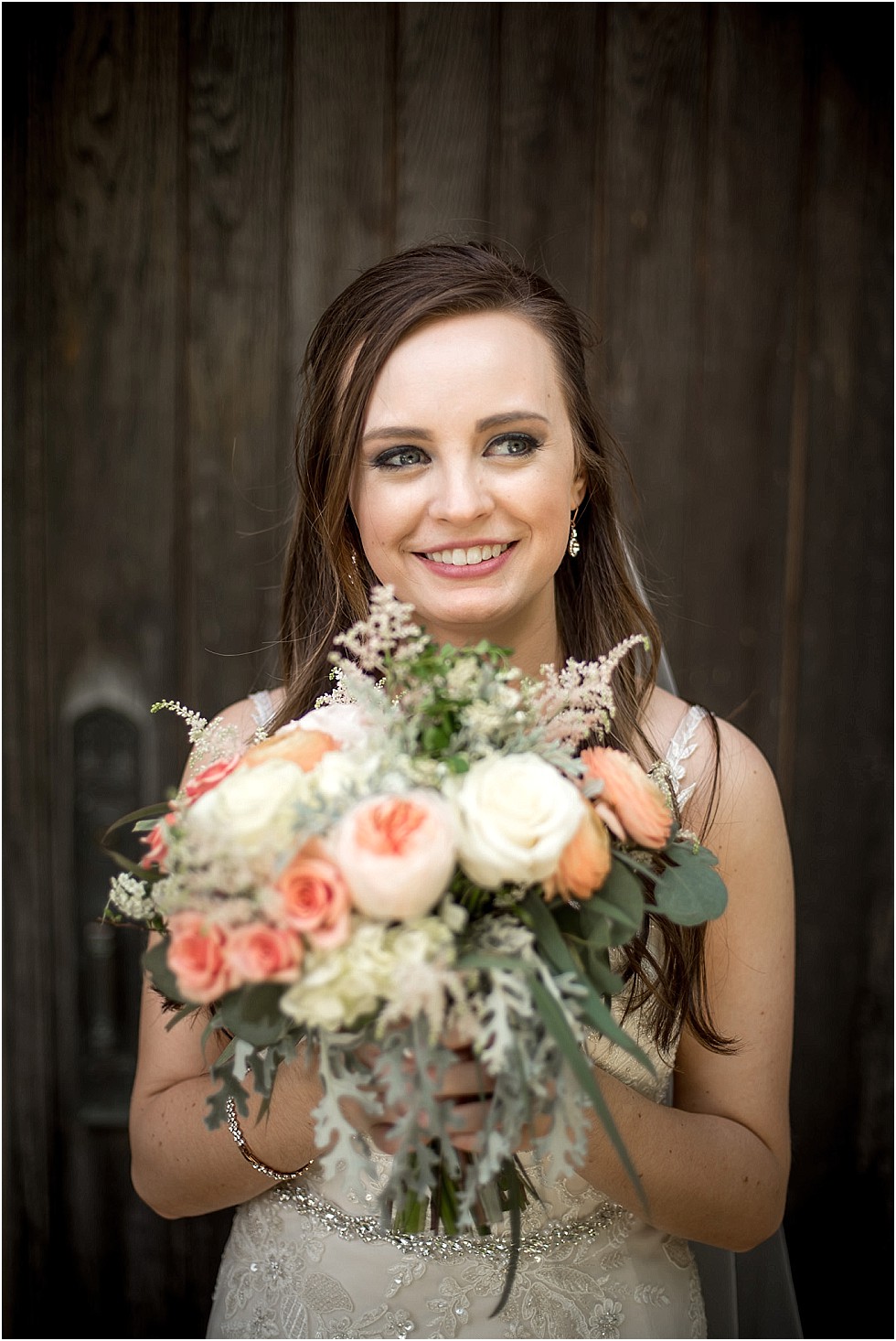 bride with bouquet 