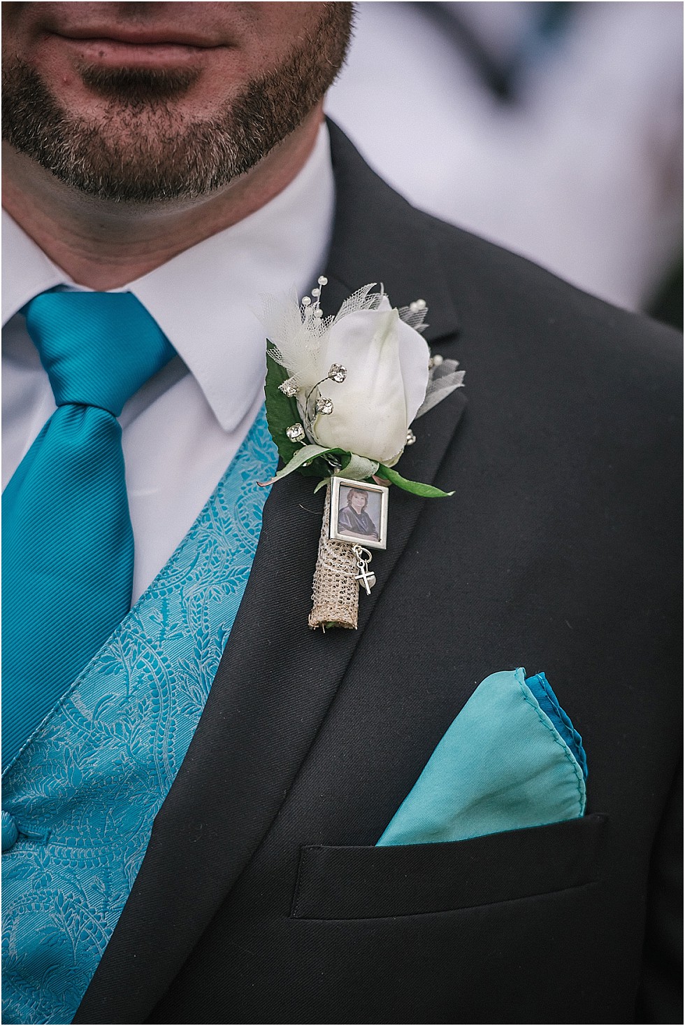 groom's boutonniere with picture of his mom